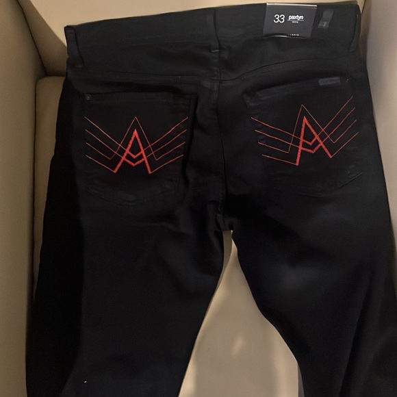 7 For all Mankind jeans size 33 all back red A pockets nwt - Picture 2 of 3